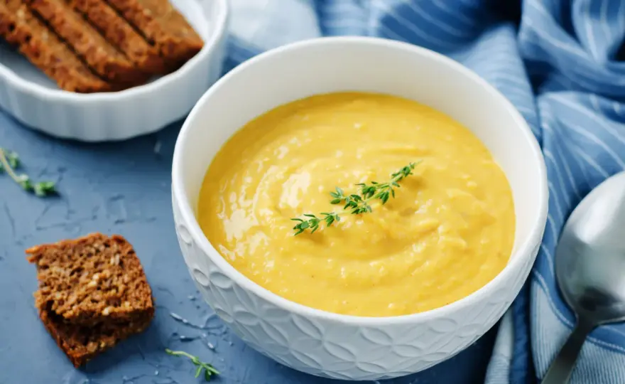 Crema di ceci vellutata - trucchi e idee per usarla