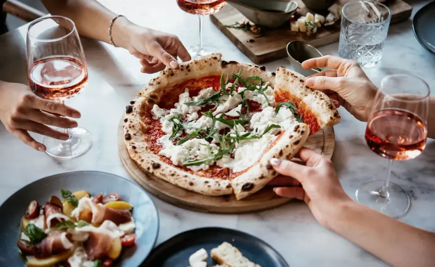 Pizza con cipolla, quale vino scegliere? Abbinamenti e consigli