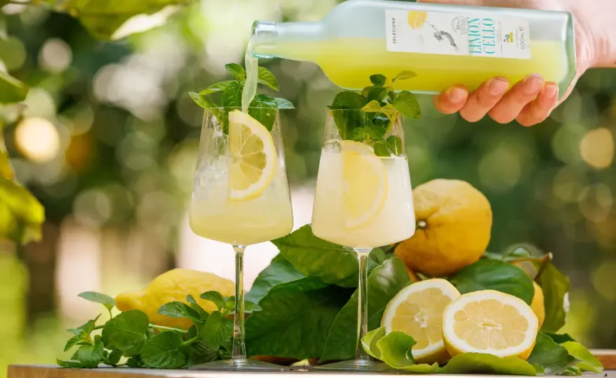 Amalfi Spritz al limoncello, la ricetta equilibrata 3-2-1
