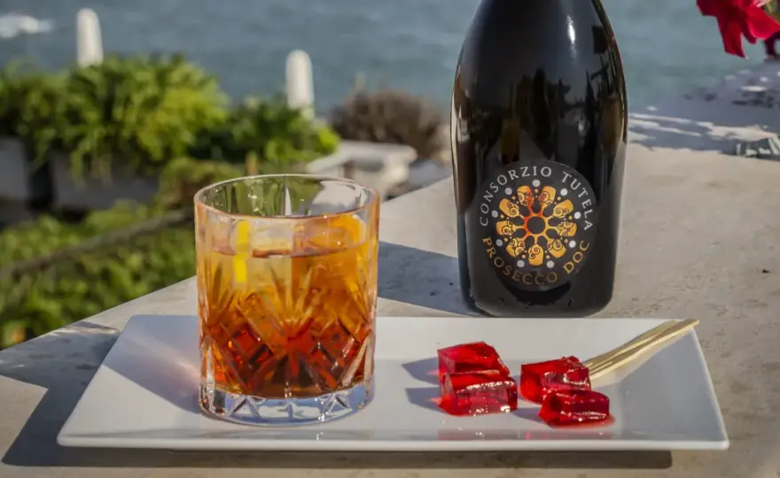 Spritz con spumante, la ricetta equilibrata e gli errori da evitare