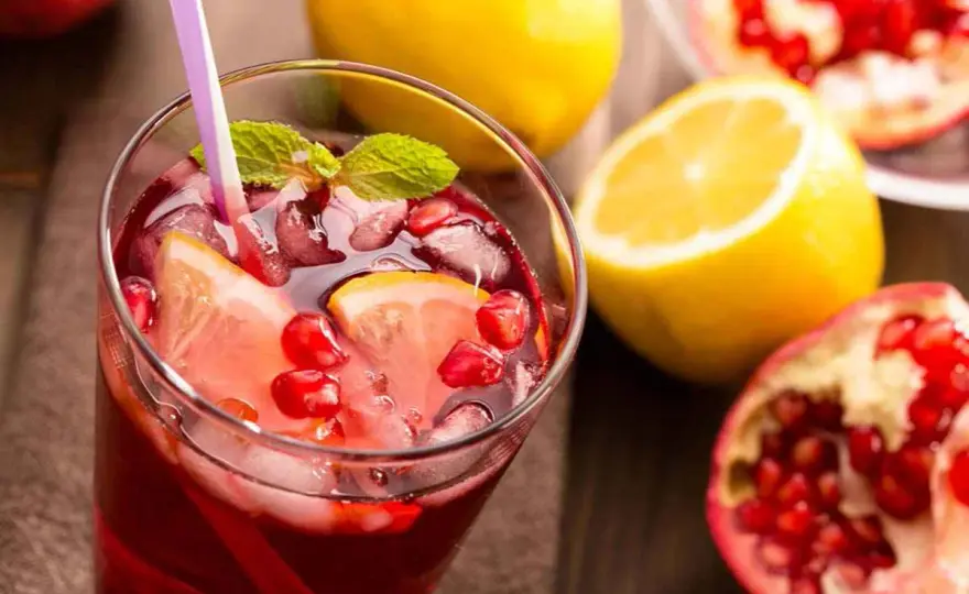 Spritz al melograno, la ricetta equilibrata e le varianti