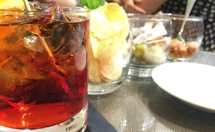 Negroni Sbagliato, storia e ricetta dell’aperitivo milanese