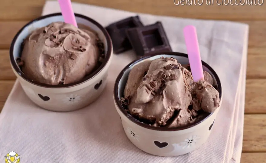 Gelato al cioccolato cremoso, anche senza gelatiera